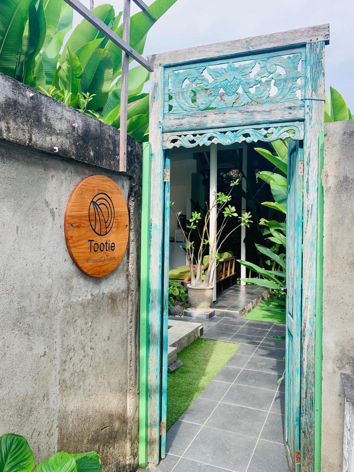 Mewali Villa'S Kuta  Zewnętrze zdjęcie
